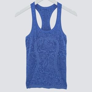 Lululemon Classic Stretch Tank Size 4 in Blue
